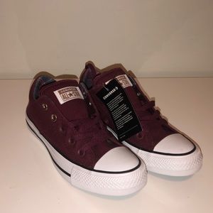 Converse Burgundy Womens Size 6 BRAND NEW